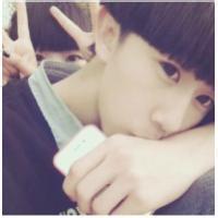 头像图片倒着的男生_WWW.WHOISQQ.COM