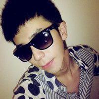 高楼大厦男生头像图片_WWW.WHOISQQ.COM