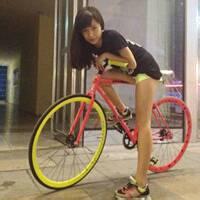 男生头像图片单膝下跪_WWW.WHOISQQ.COM