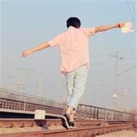 街头男生背影头像图片_WWW.WHOISQQ.COM