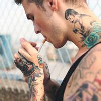 qq头像图片男生纹身烟_WWW.WHOISQQ.COM