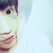 男生背面穿球衣的头像图片_WWW.WHOISQQ.COM