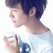 男生背面穿球衣的头像图片_WWW.WHOISQQ.COM