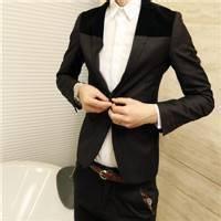 半身照男生头像图片_WWW.WHOISQQ.COM