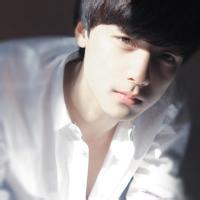 11岁男生帅气头像图片_WWW.WHOISQQ.COM