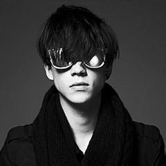 心累的qq男生头像图片_WWW.WHOISQQ.COM