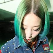qq男生蓝头发头像图片_WWW.WHOISQQ.COM