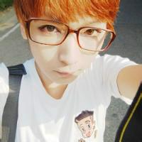执着沉默的男生头像图片_WWW.WHOISQQ.COM