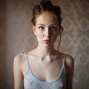男生保护女生头像图片_WWW.WHOISQQ.COM