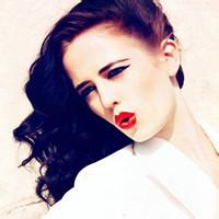 男生保护女生头像图片_WWW.WHOISQQ.COM