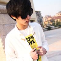 简约男生白色头像图片_WWW.WHOISQQ.COM