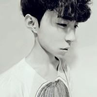 qq清晰头像图片男生_WWW.WHOISQQ.COM