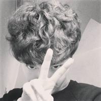 抽烟喝酒纹身头像图片男生_WWW.WHOISQQ.COM
