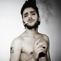 男生头像图片抽烟的_WWW.WHOISQQ.COM