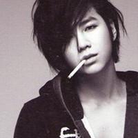 qq头像图片男生kiss头像图片_WWW.WHOISQQ.COM