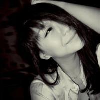 qq男生苦笑头像图片_WWW.WHOISQQ.COM