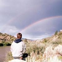 孤寂男生背影头像图片_WWW.WHOISQQ.COM