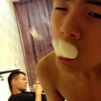qq头像图片男生吸烟_WWW.WHOISQQ.COM