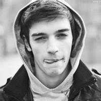 qq头像图片男生飘逸_WWW.WHOISQQ.COM
