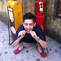 qq头像图片欧美逗比男生_WWW.WHOISQQ.COM