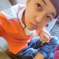 带耳钻的男生头像图片_WWW.WHOISQQ.COM