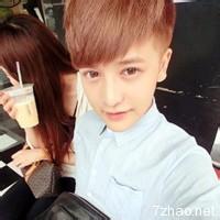 qq男生头像图片在路上走_WWW.WHOISQQ.COM