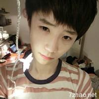 qq男生头像图片在路上走_WWW.WHOISQQ.COM