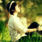 男生草地头像图片_WWW.WHOISQQ.COM