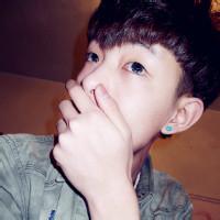 无奈男生qq头像图片_WWW.WHOISQQ.COM