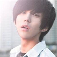 戴着帽子的男生qq头像图片_WWW.WHOISQQ.COM