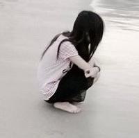 qq头像图片男生蹲着_WWW.WHOISQQ.COM