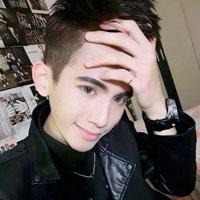 2015年男生头像图片_WWW.WHOISQQ.COM