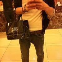 q友乐园上半身头像图片男生_WWW.WHOISQQ.COM