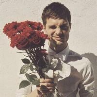 带花男生头像图片_WWW.WHOISQQ.COM