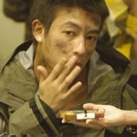 头像图片眼泪男生_WWW.WHOISQQ.COM