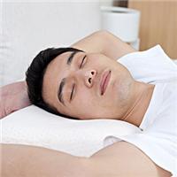 男生抱女生睡觉头像图片_WWW.WHOISQQ.COM