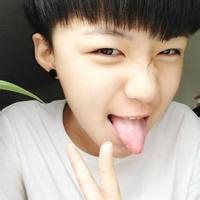 清新纯白男生头像图片_WWW.WHOISQQ.COM