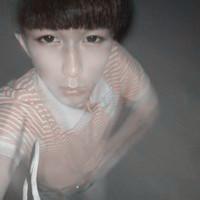 qq男生衣服有数字头像图片_WWW.WHOISQQ.COM