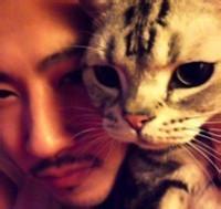 qq头像图片猫男生_WWW.WHOISQQ.COM