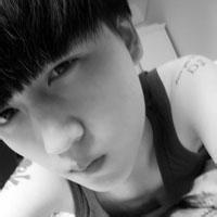 男生帅气头像图片无字_WWW.WHOISQQ.COM