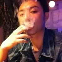 男生烟头头像图片_WWW.WHOISQQ.COM