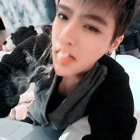 qq头像图片男生抽烟背影_WWW.WHOISQQ.COM