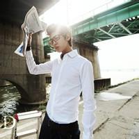 男生头像图片半身控_WWW.WHOISQQ.COM