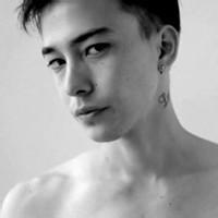 qq头像图片欧美短发男生_WWW.WHOISQQ.COM