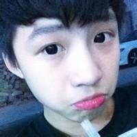 男生喝饮料的头像图片_WWW.WHOISQQ.COM
