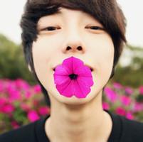 文艺的男生头像图片_WWW.WHOISQQ.COM