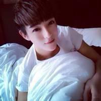 qq阳光暖男生头像图片_WWW.WHOISQQ.COM