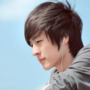 qq阳光暖男生头像图片_WWW.WHOISQQ.COM
