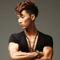 2014魅力成熟男生头像图片_WWW.WHOISQQ.COM