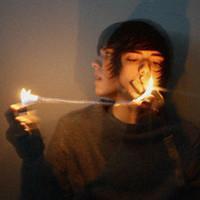 欧美犹豫男生头像图片_WWW.WHOISQQ.COM